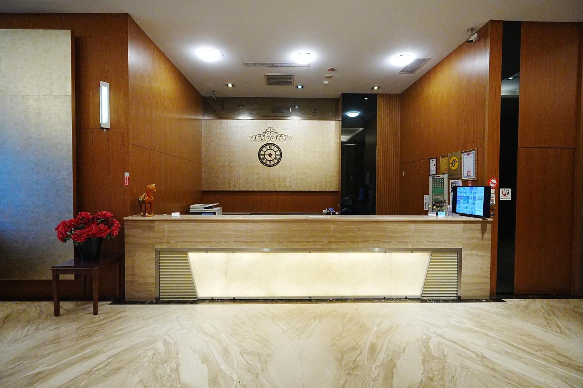 York Hotel Taipei Exterior photo