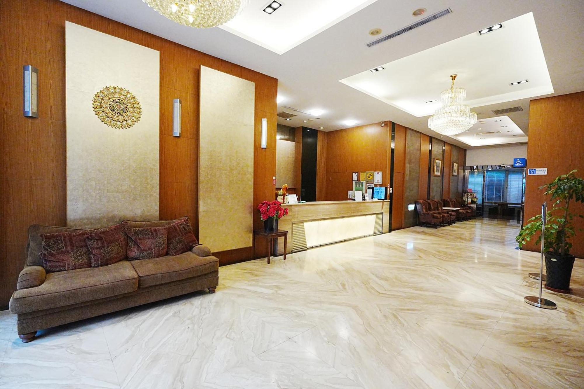 York Hotel Taipei Exterior photo