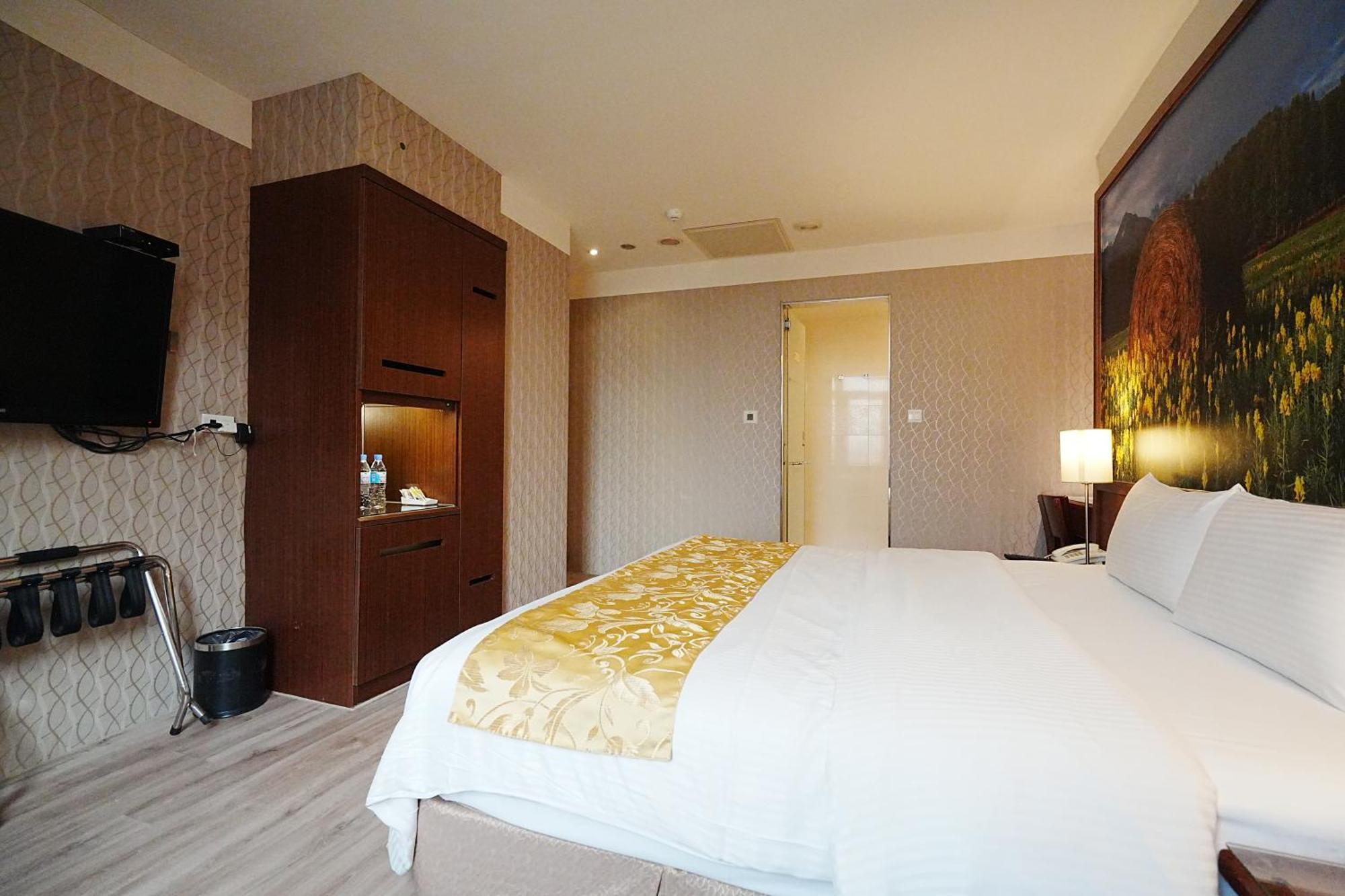 York Hotel Taipei Exterior photo