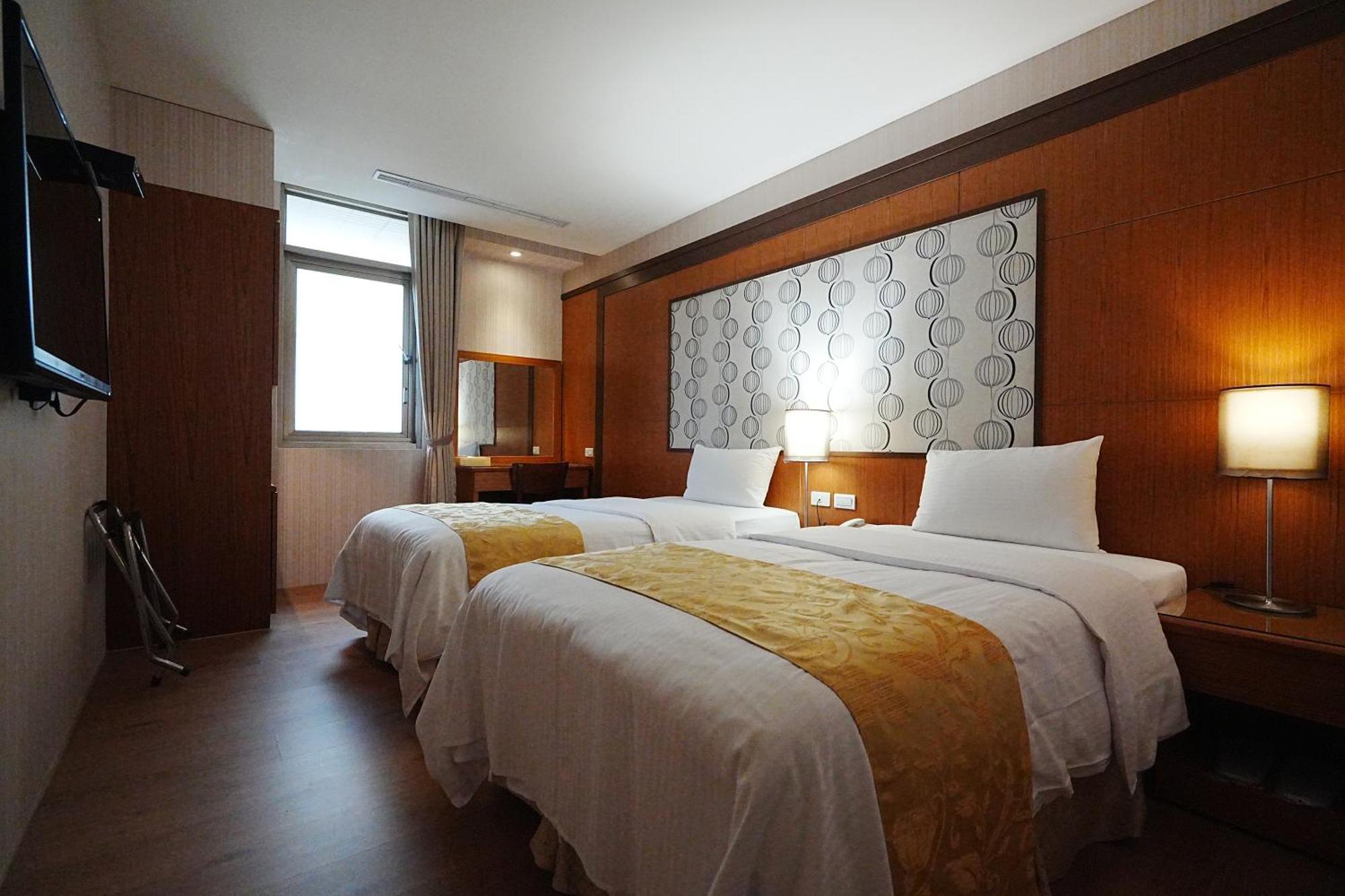 York Hotel Taipei Exterior photo