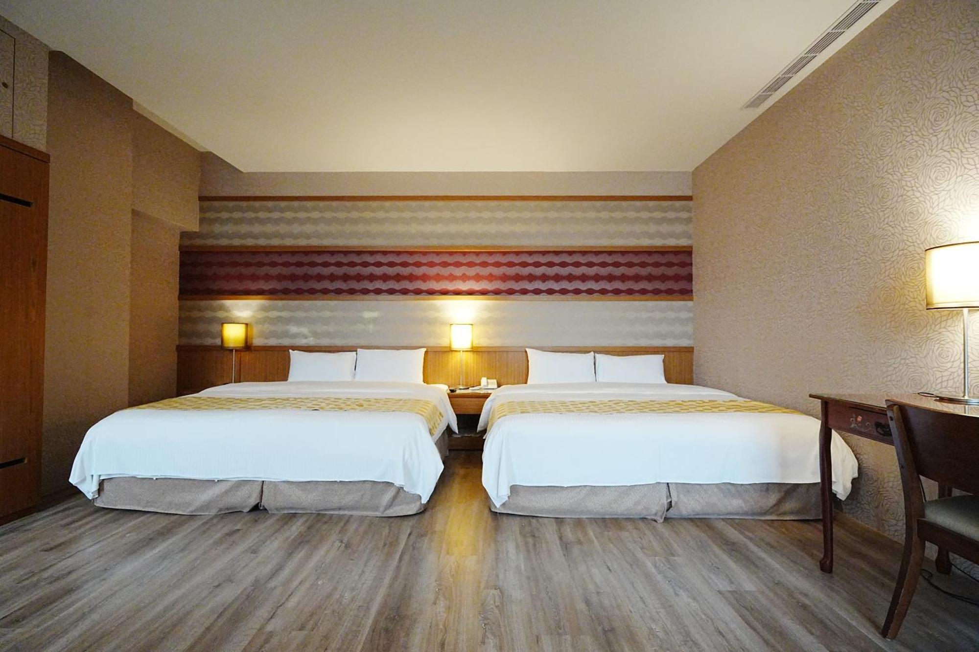 York Hotel Taipei Exterior photo