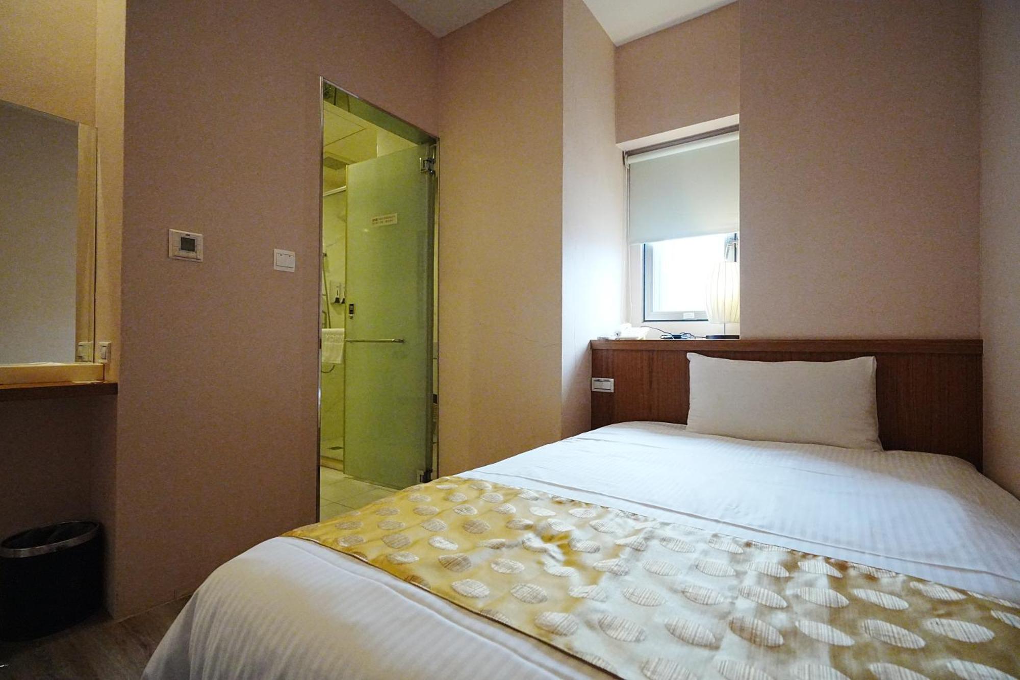York Hotel Taipei Exterior photo