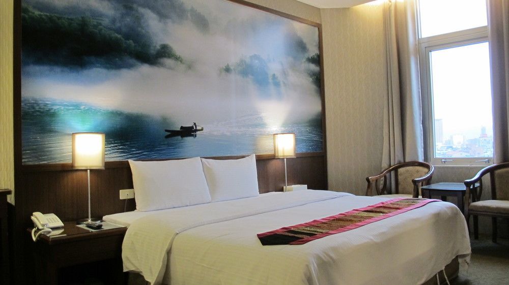 York Hotel Taipei Exterior photo